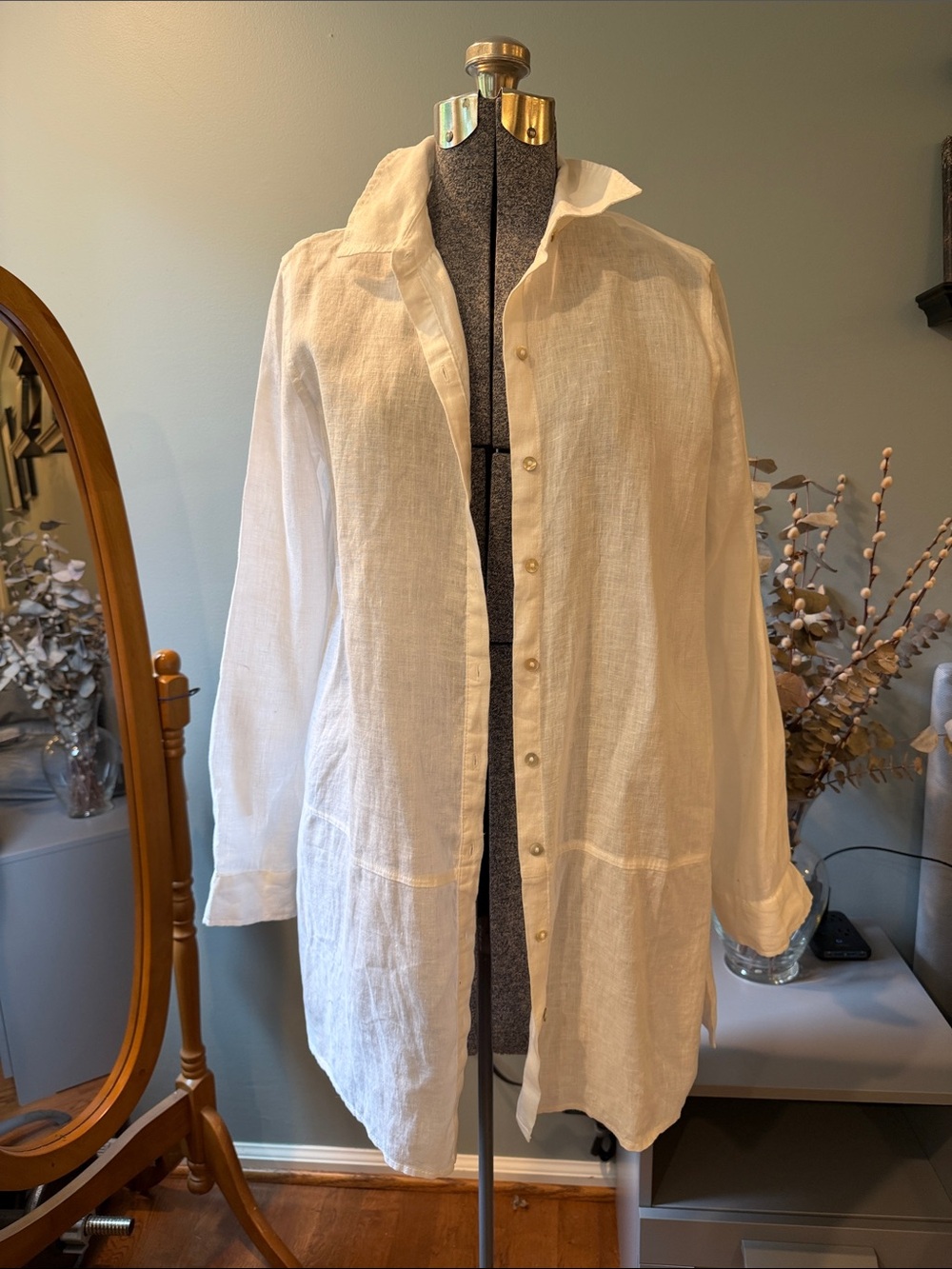 Tahari Linen Button-Up Tunic